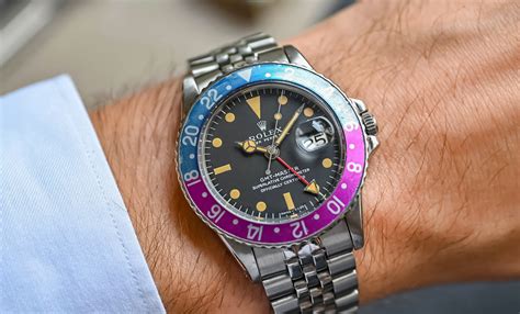 rolex fuchsia gmt serial number